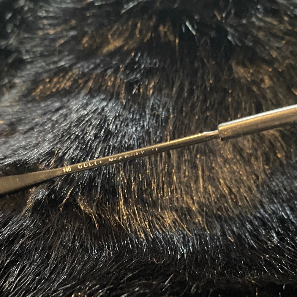 Gucci Rectangular Metal Frame Glasses in Black wi… - image 8